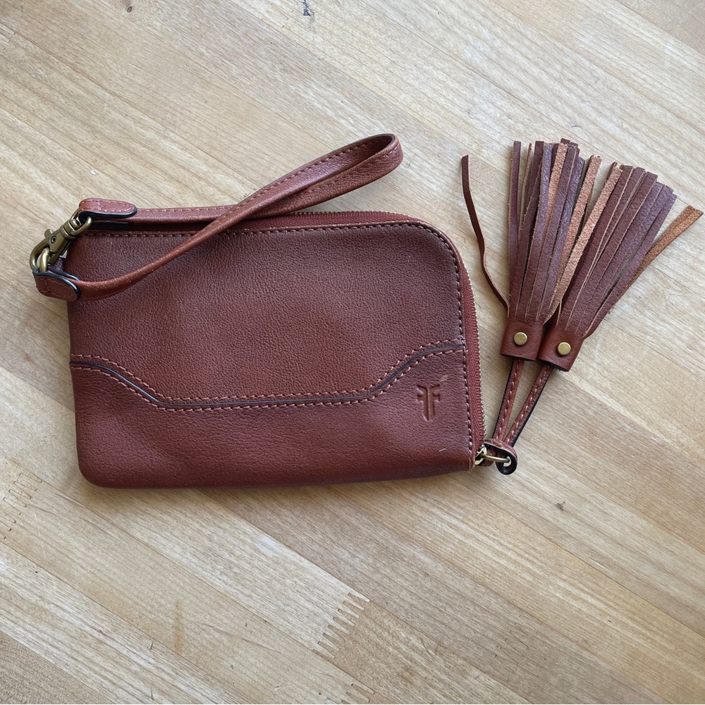 Frye Paige leather wristlet - Cognac
